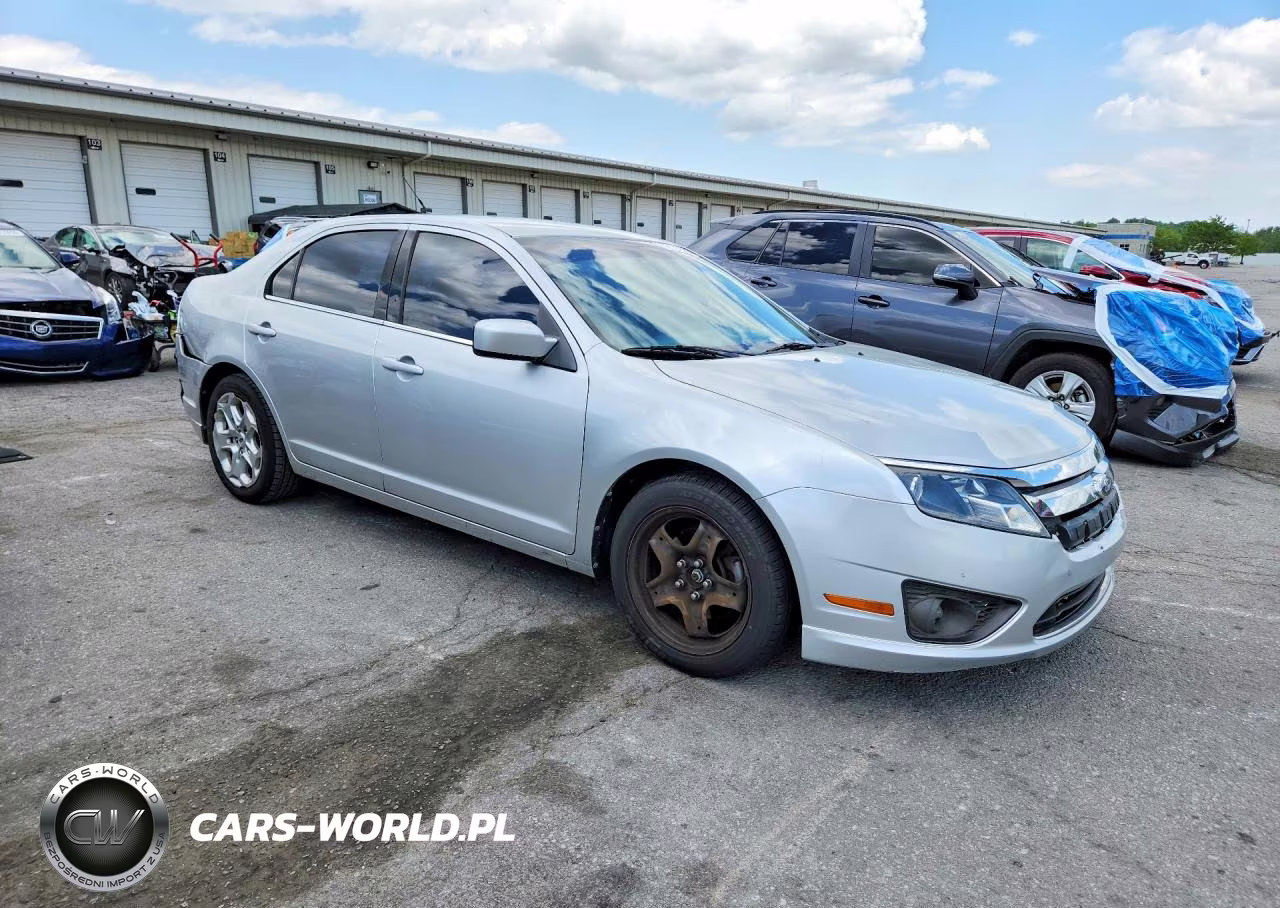 2011 Ford Fusion Se VIN:3FAHP0HA5BR123300 - 4