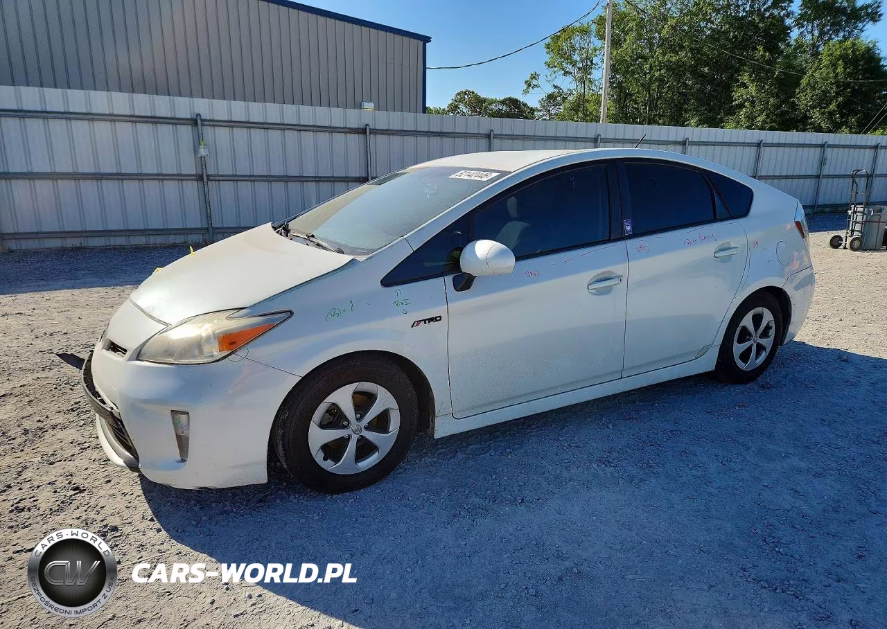 2015 Toyota Prius Two – zdjęcie 1 z 12