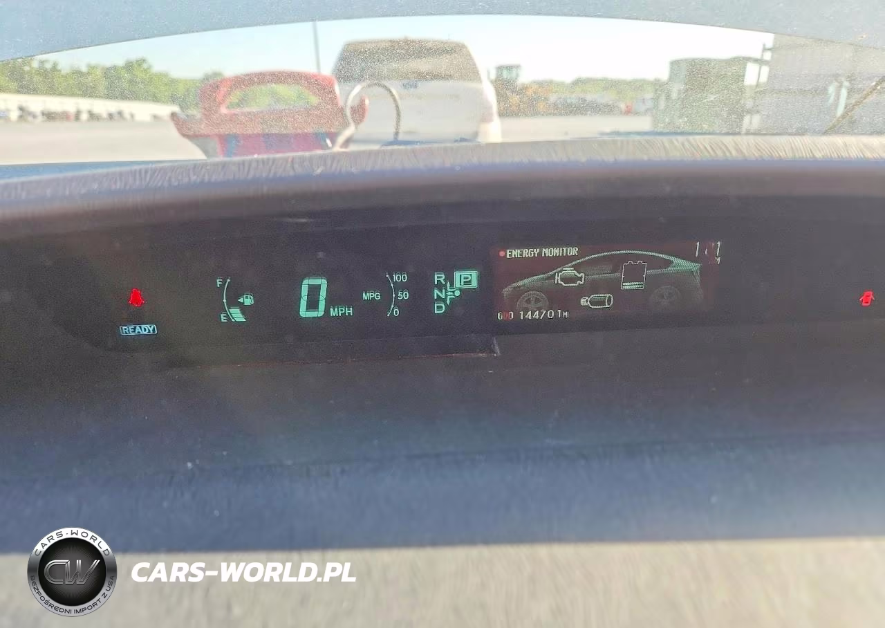 2015 Toyota Prius Two VIN:JTDKN3DU1F1966417 - 9