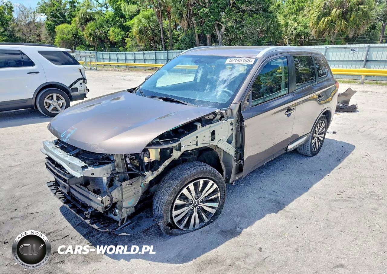 2019 Mitsubishi Outlander Se