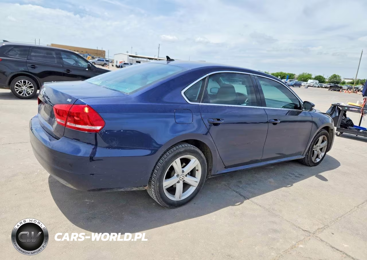 2013 Volkswagen Passat Se VIN:1VWBH7A32DC027060 - 3