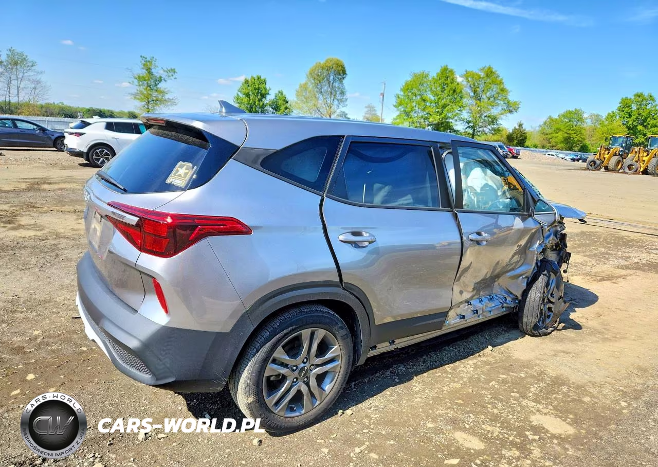 2022 Kia Seltos Lx VIN:KNDEPCAA3N7238613 - 3
