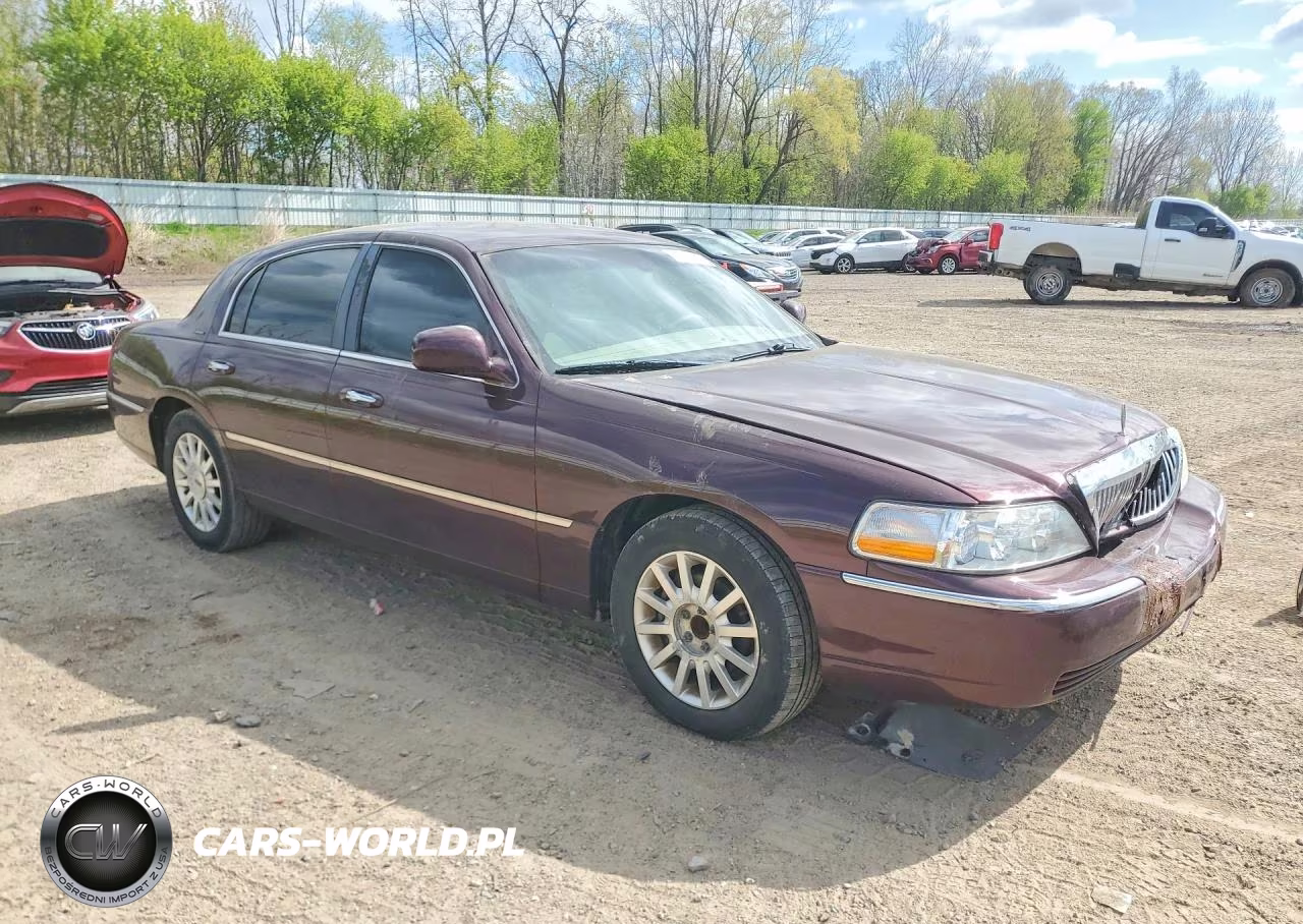 2006 Lincoln Town Car Signature VIN:1LNHM81W46Y647578 - 4
