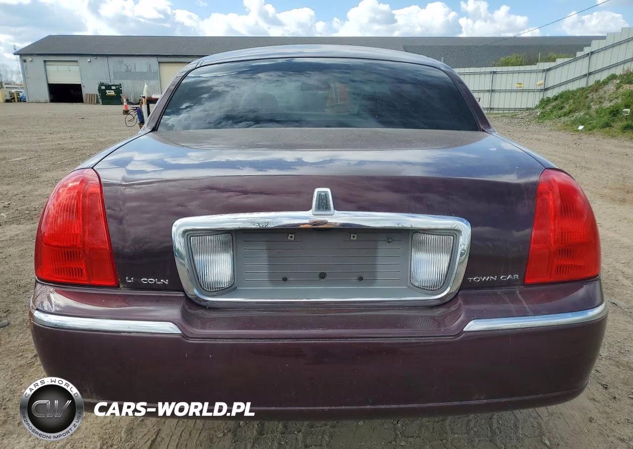 2006 Lincoln Town Car Signature VIN:1LNHM81W46Y647578 - 6
