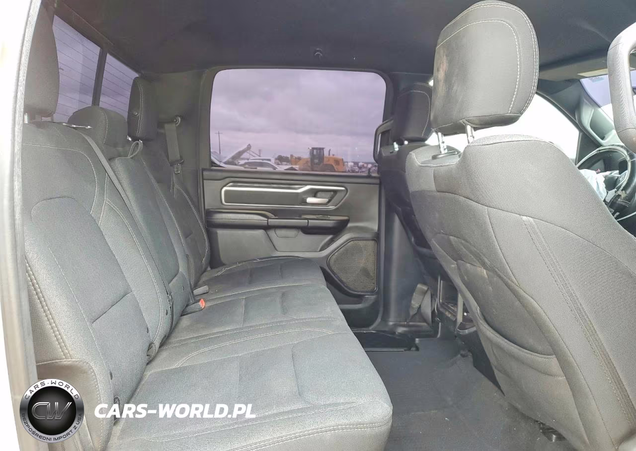 2019 Ram 1500 Big Horn VIN:1C6SRFFT8KN788638 - 10