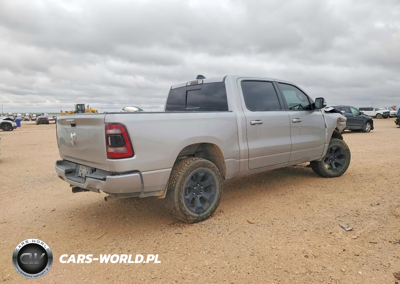 2019 Ram 1500 Big Horn VIN:1C6SRFFT8KN788638 - 3