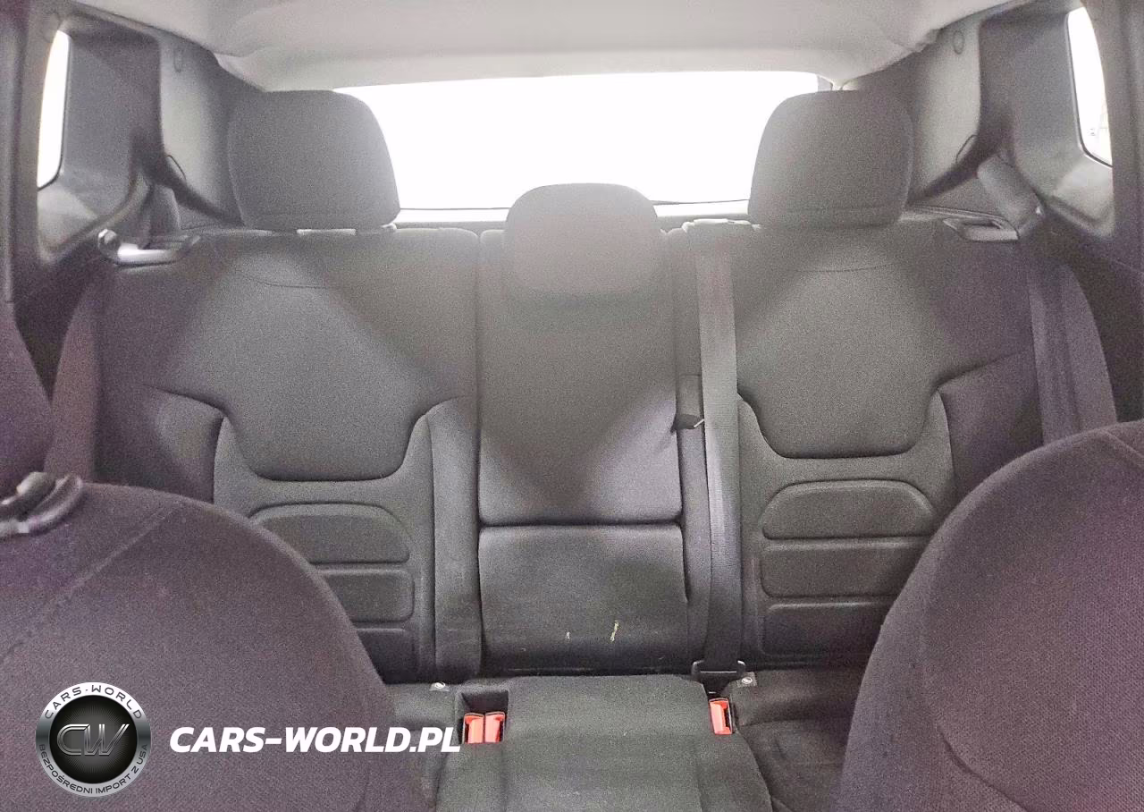 2022 Jeep Renegade Latitude VIN:ZACNJDB16NPN50575 - 10