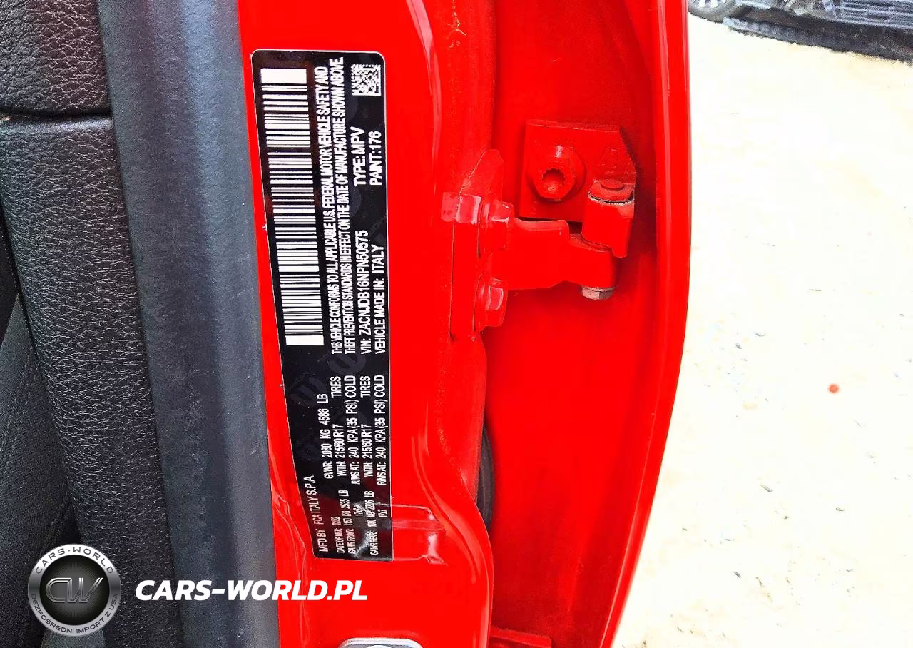 2022 Jeep Renegade Latitude VIN:ZACNJDB16NPN50575 - 13