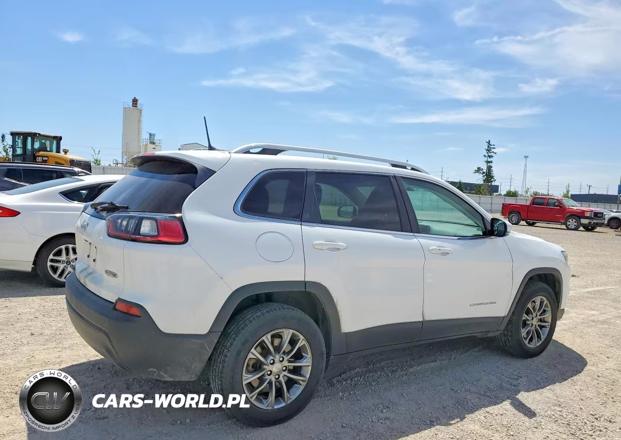 2019 Jeep Cherokee Latitude Plus VIN:1C4PJMLB7KD481330 - 3