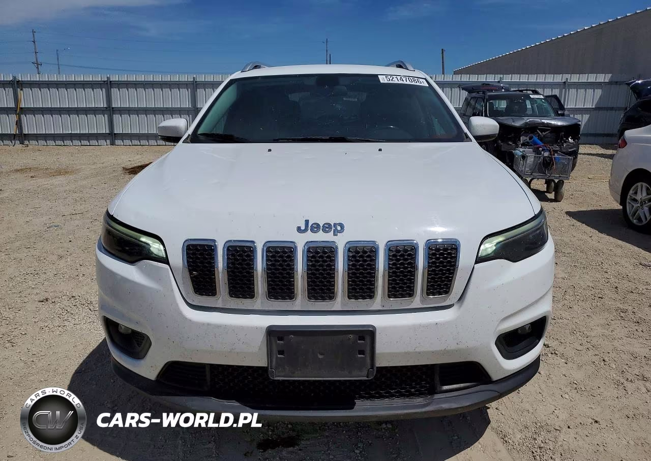 2019 Jeep Cherokee Latitude Plus VIN:1C4PJMLB7KD481330 - 5