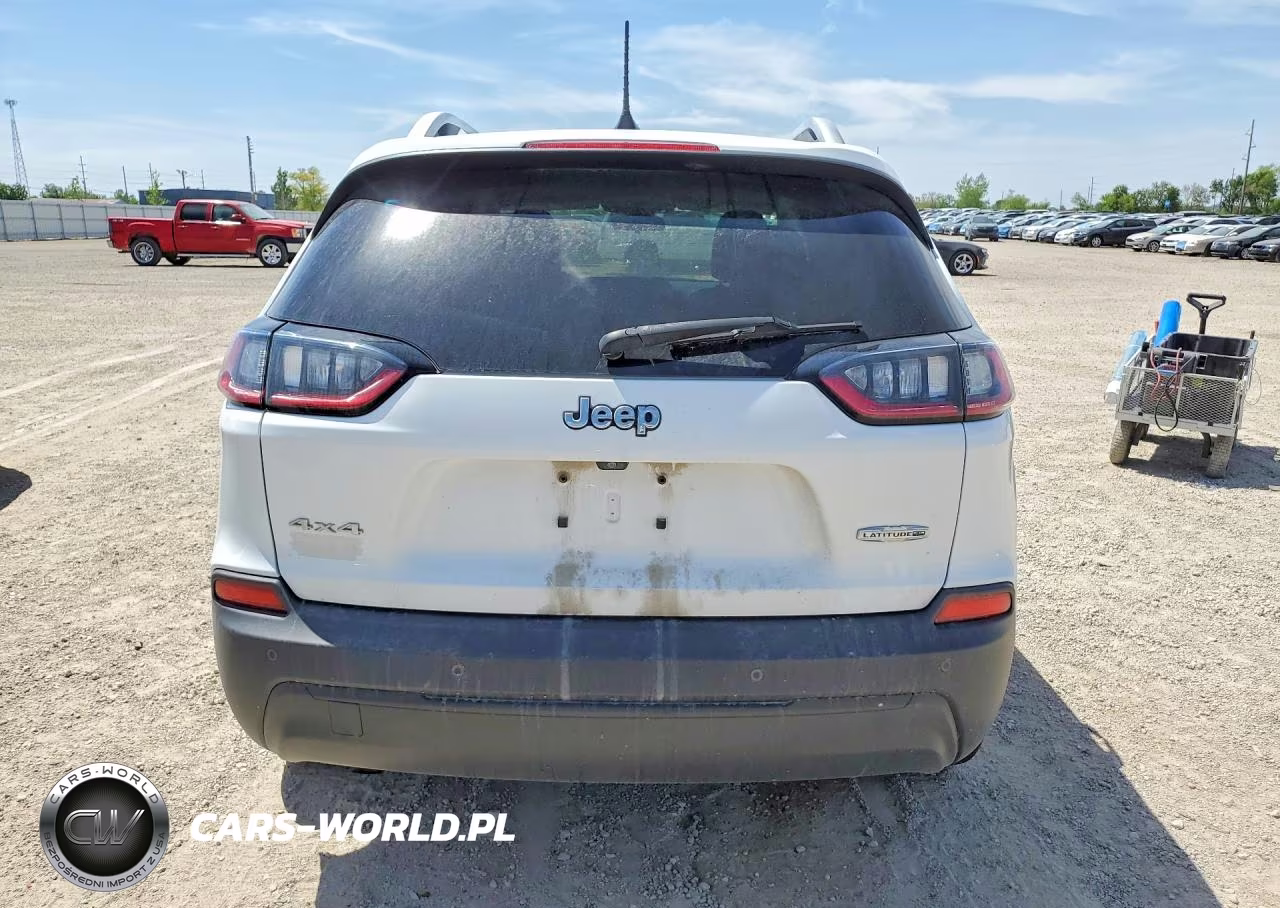2019 Jeep Cherokee Latitude Plus VIN:1C4PJMLB7KD481330 - 6