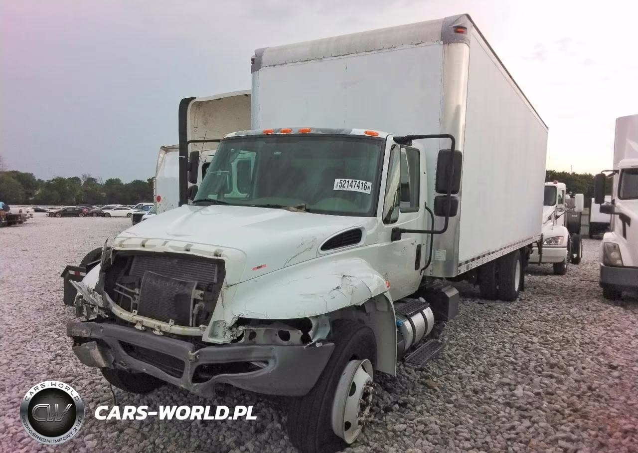 2018 International 4300 Box Truck
