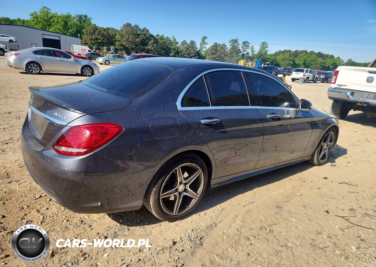 2015 Mercedes-Benz C 300 4Matic VIN:55SWF4KB4FU094746 - 3