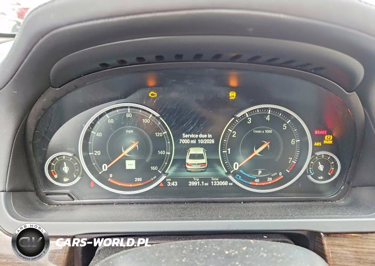 2015 BMW 750 Xi VIN:WBAYB6C53FD966137 - 9