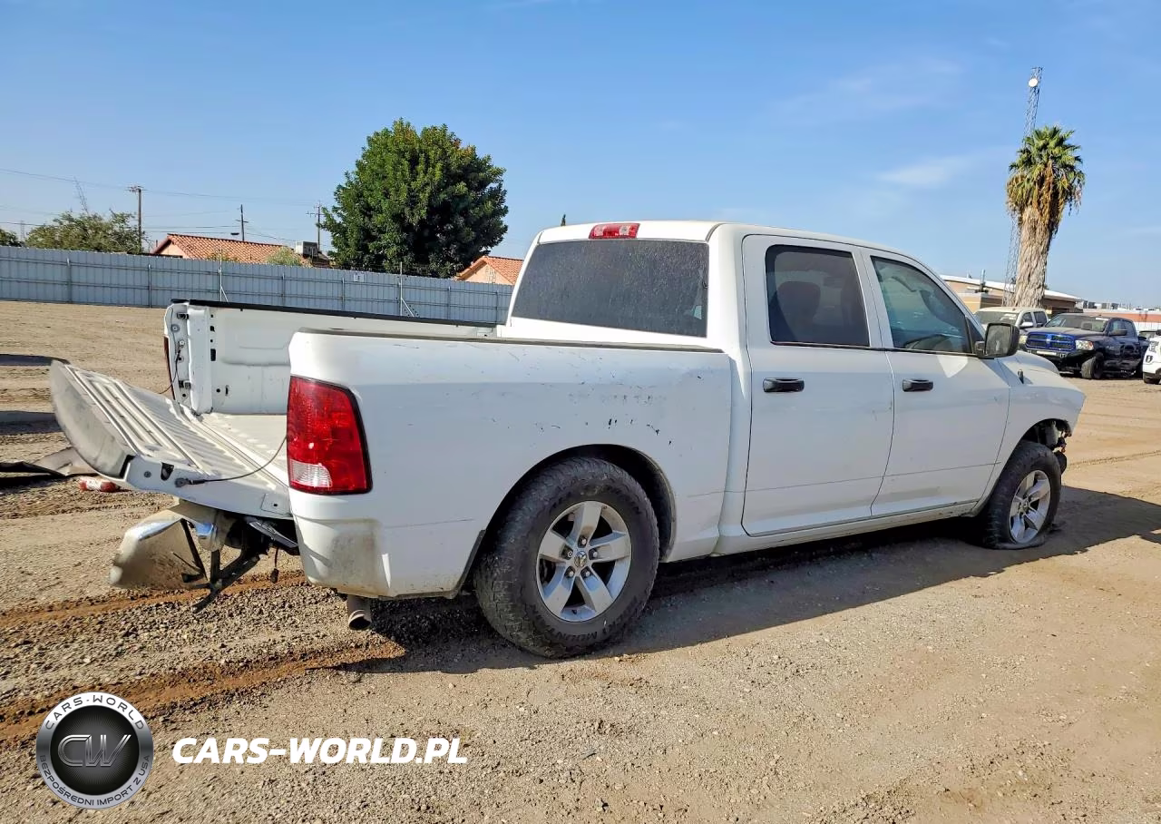 2022 Ram 1500 Classic Tradesman VIN:3C6RR6KG9NG284104 - 3