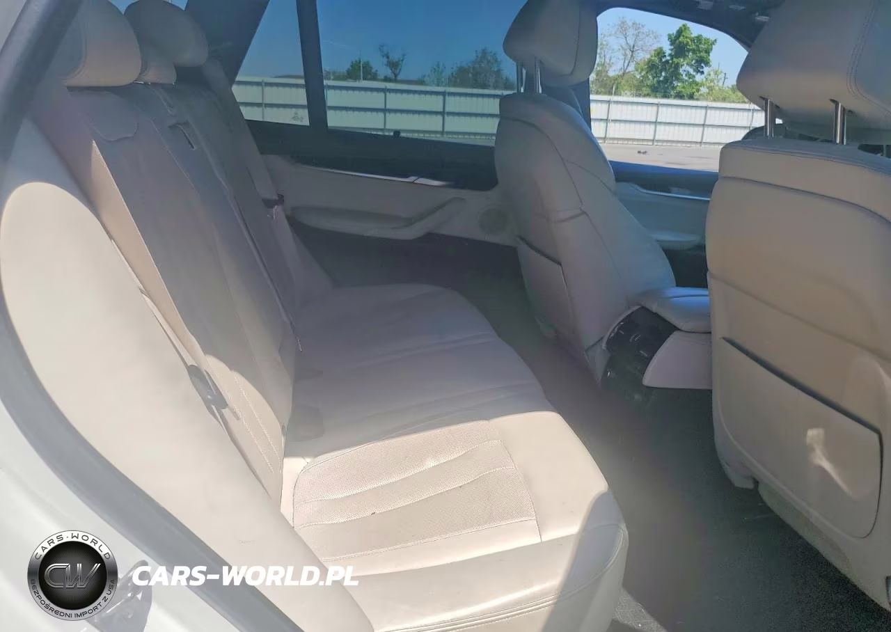 2017 BMW X5 xDrive35I VIN:5UXKR0C38H0V74215 - 11