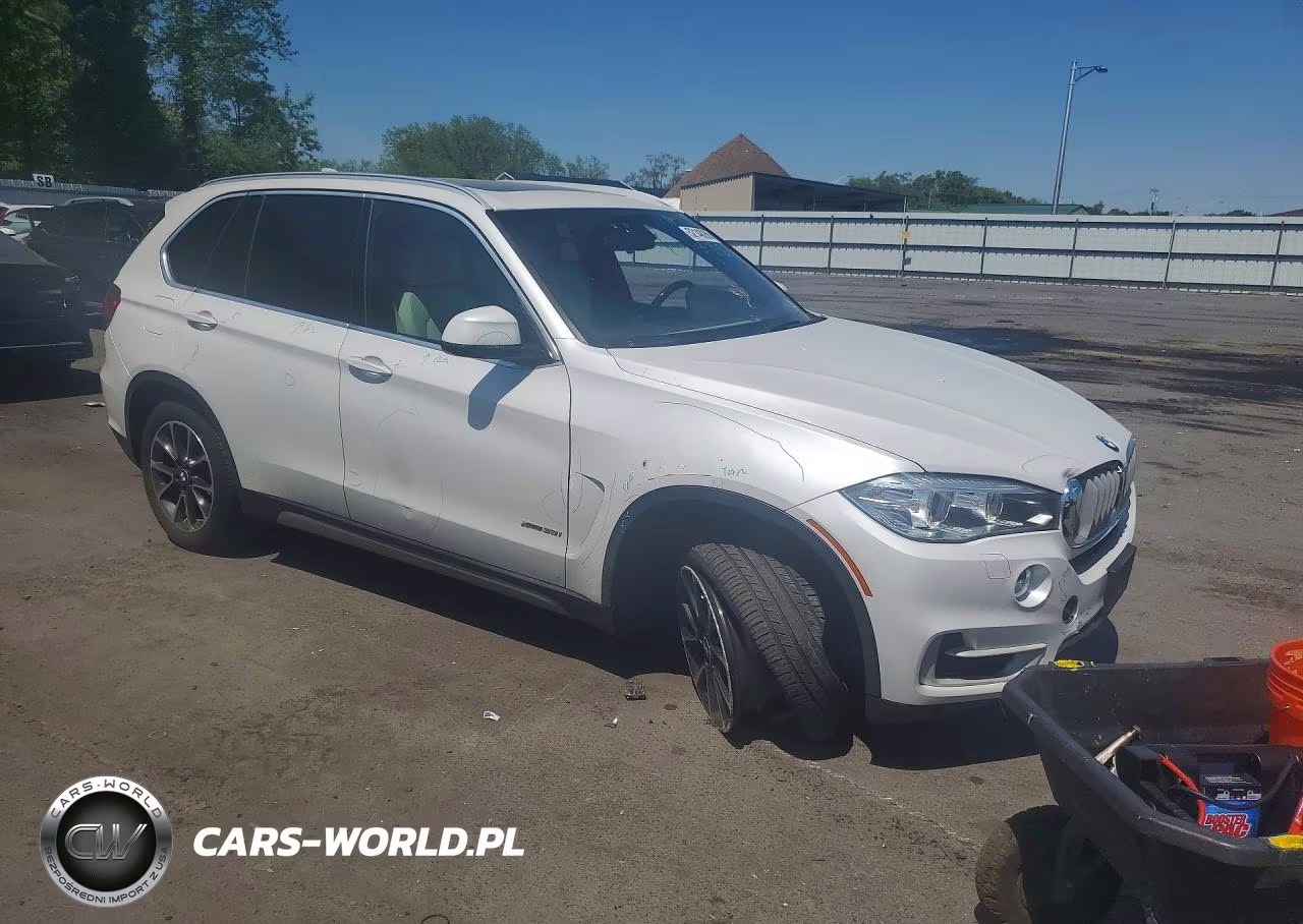 2017 BMW X5 xDrive35I VIN:5UXKR0C38H0V74215 - 4