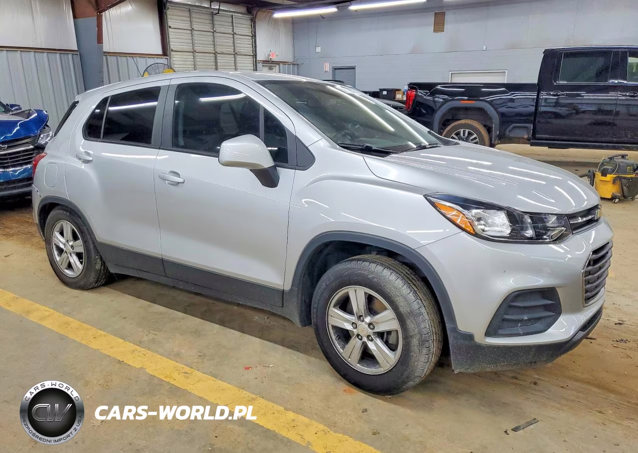 2022 Chevrolet Trax Ls VIN:KL7CJKSM6NB532626 - 4