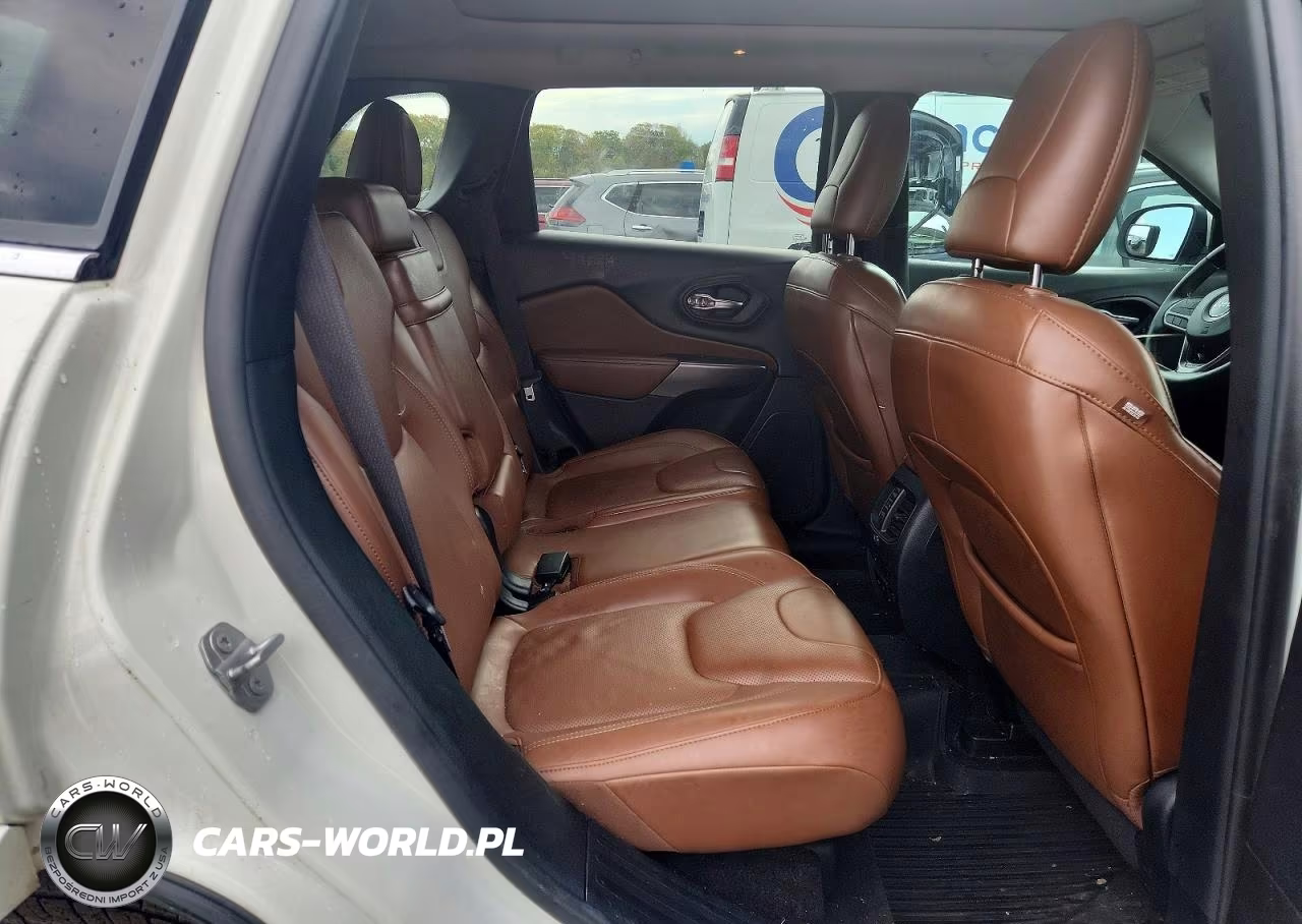 2019 Jeep Cherokee Overland VIN:1C4PJMJX0KD225433 - 11