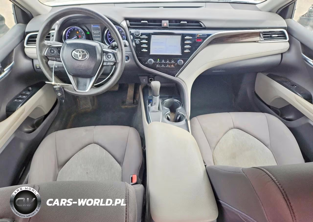 2018 Toyota Camry Le VIN:4T1B11HK2JU676845 - 8
