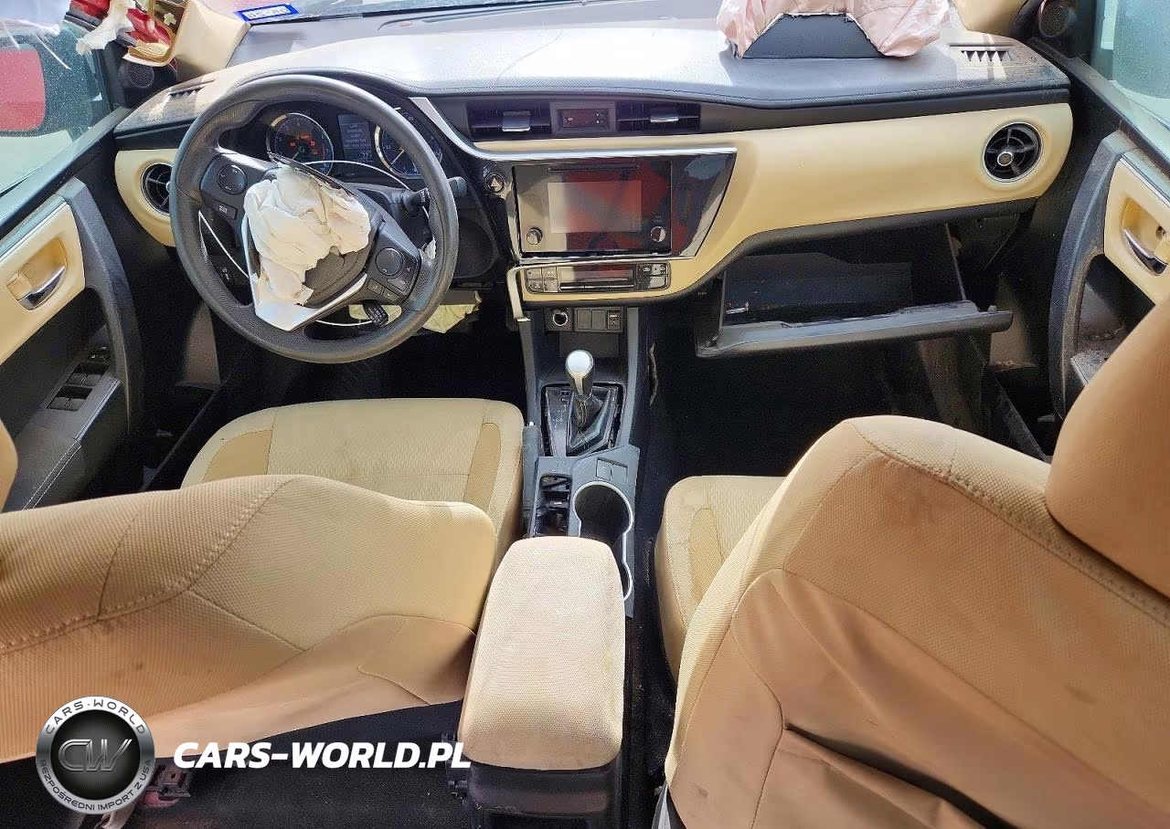 2018 Toyota Corolla Le VIN:2T1BURHE6JC102654 - 8