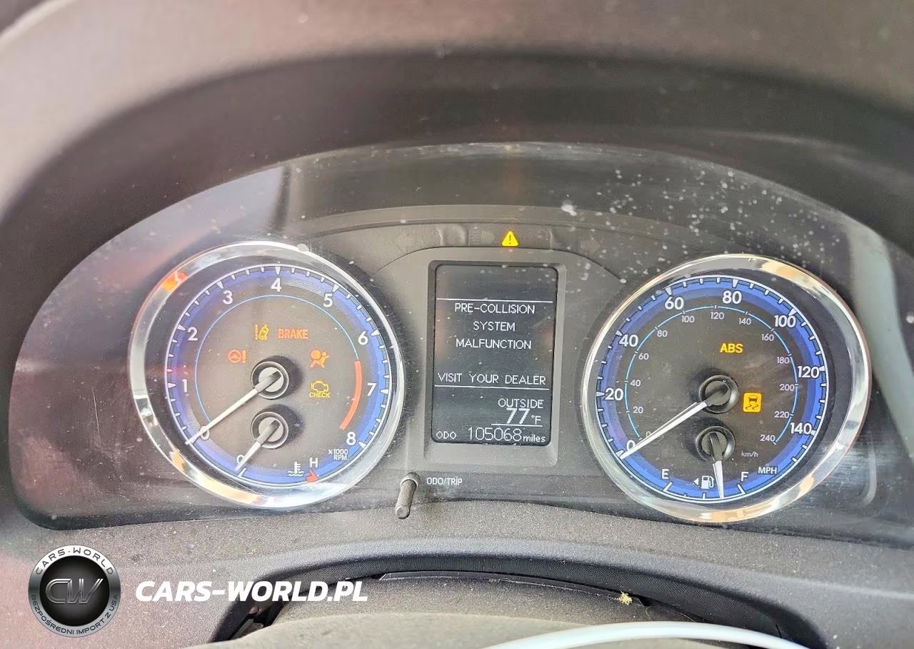 2018 Toyota Corolla Le VIN:2T1BURHE6JC102654 - 9