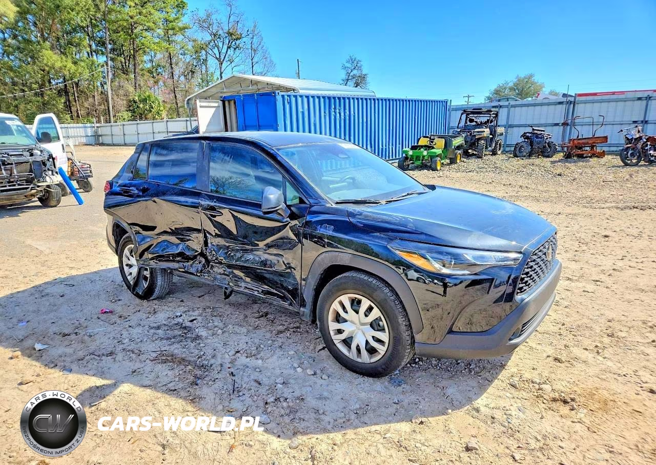 2024 Toyota Corolla Cross L VIN:7MUAAAAG8RV116095 - 4