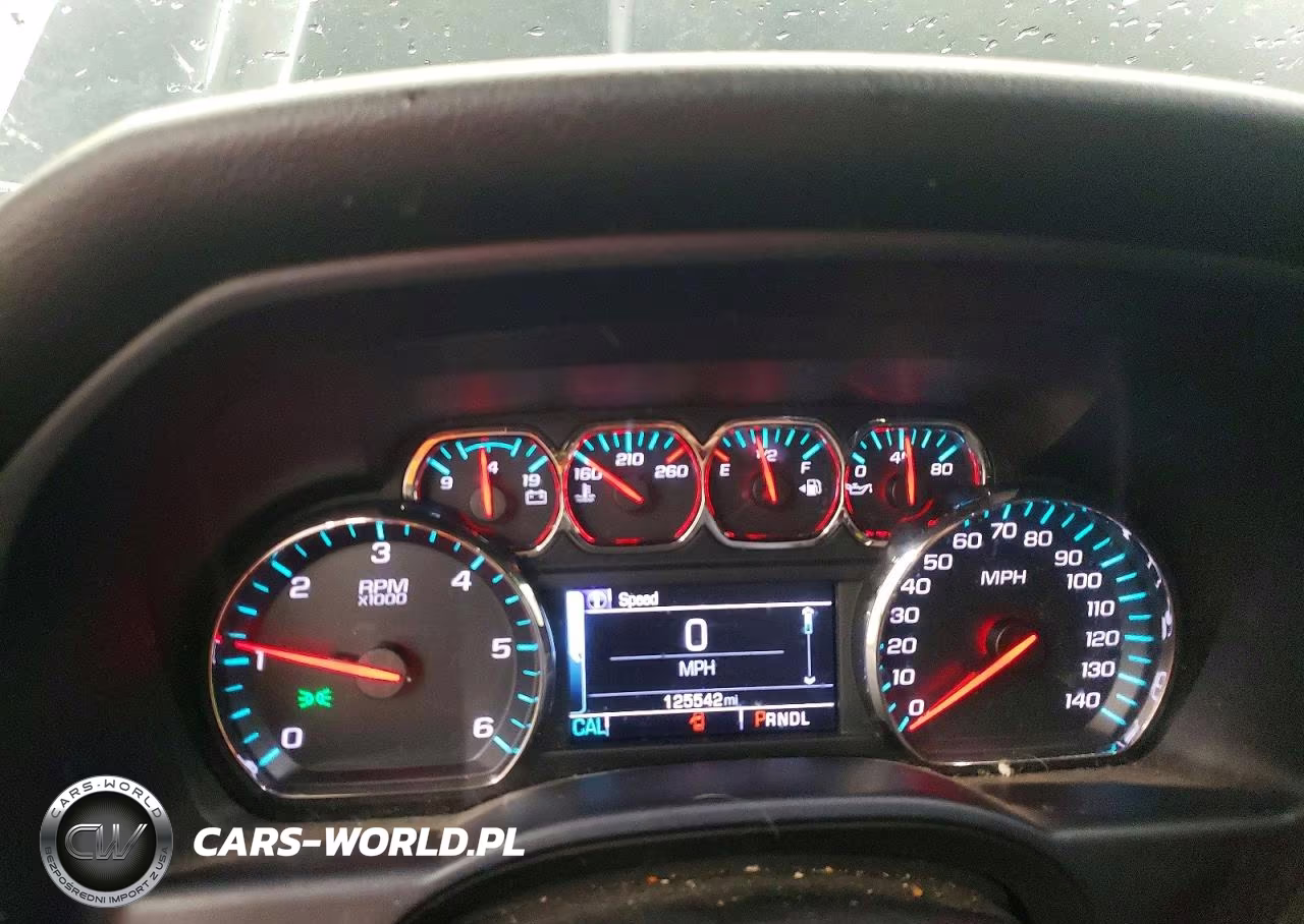 2018 Chevrolet Silverado K1500 Lt VIN:3GCUKREC5JG275069 - 9