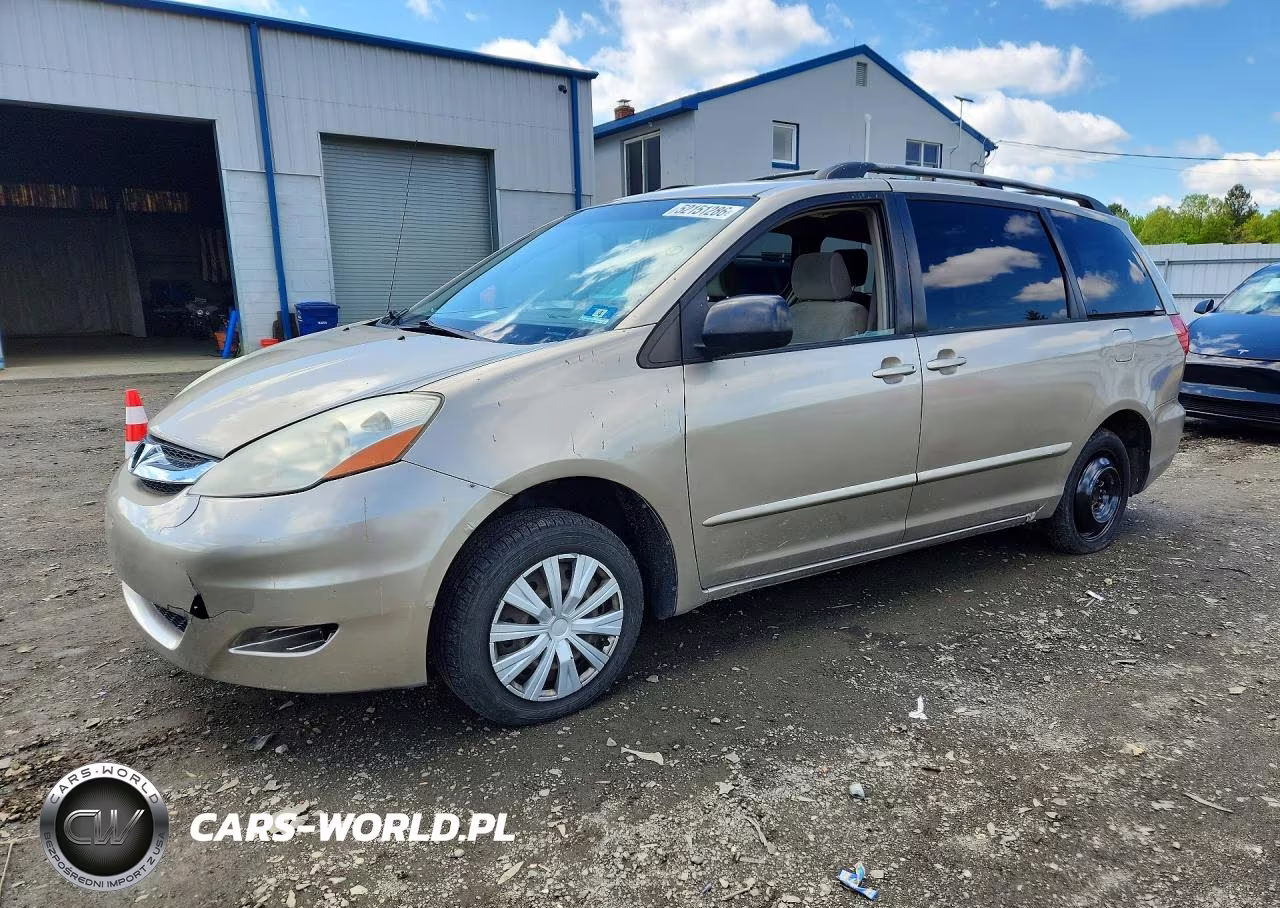 2008 Toyota Sienna Le 8-Passenger