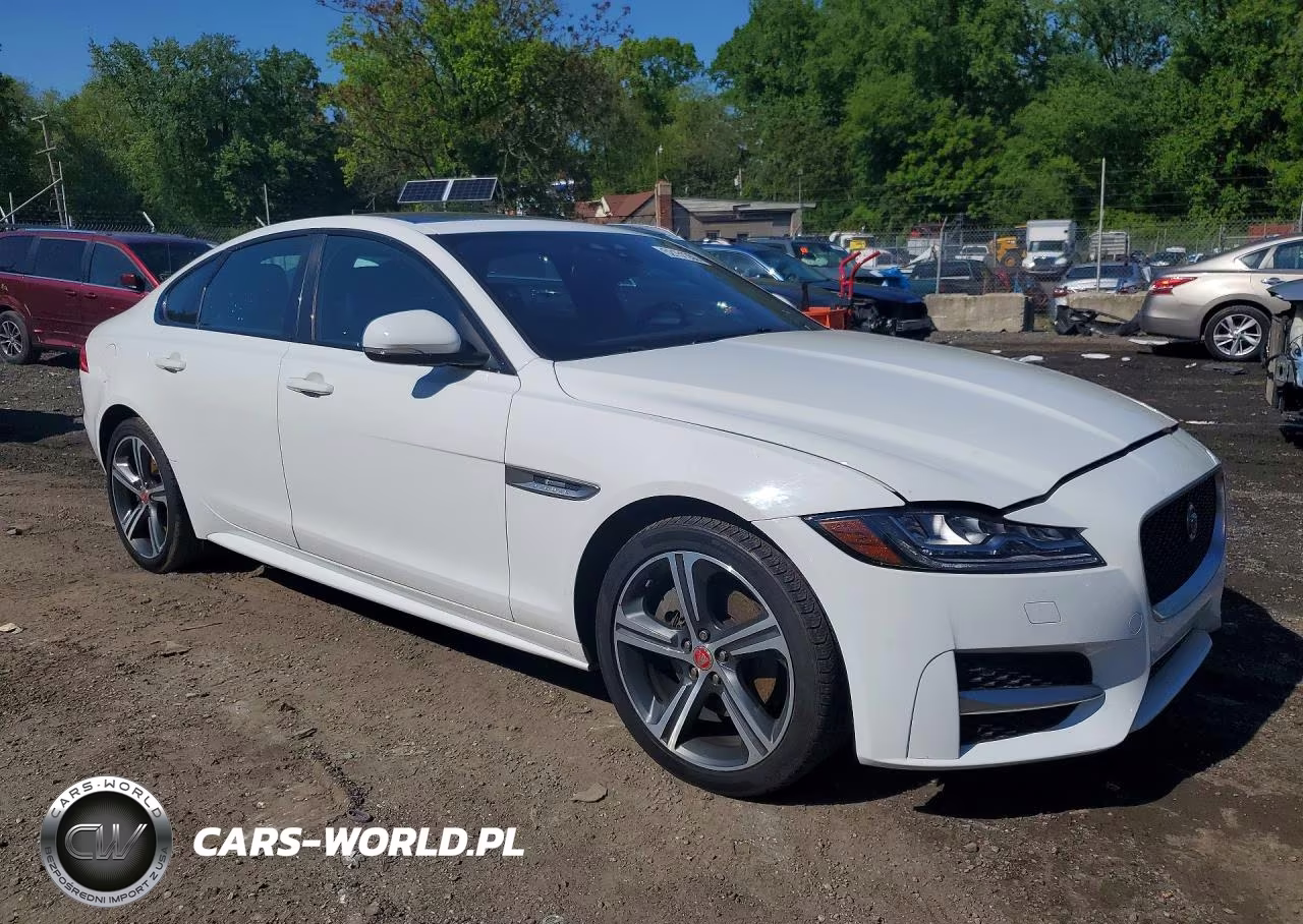 2018 Jaguar Xf R - Sport VIN:SAJBL4FX1JCY55237 - 4