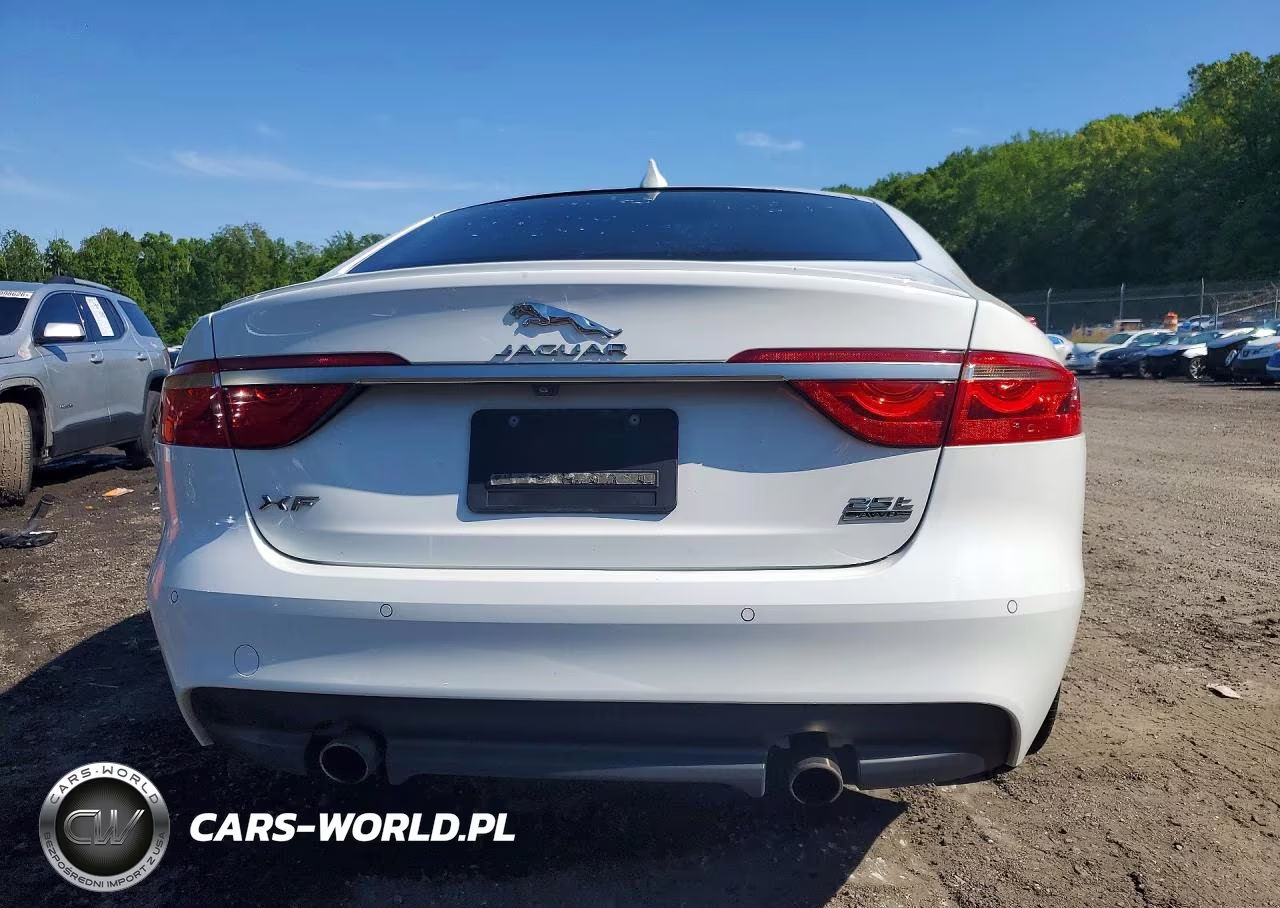 2018 Jaguar Xf R - Sport VIN:SAJBL4FX1JCY55237 - 6