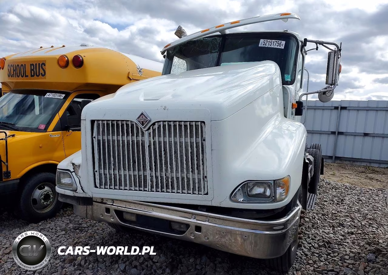 2002 International 9100I Semi Truck VIN:2HSCBAER12C041065 - 2