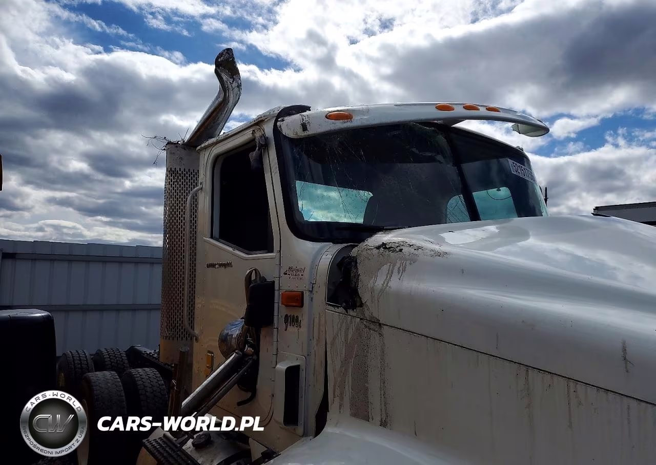 2002 International 9100I Semi Truck VIN:2HSCBAER12C041065 - 9