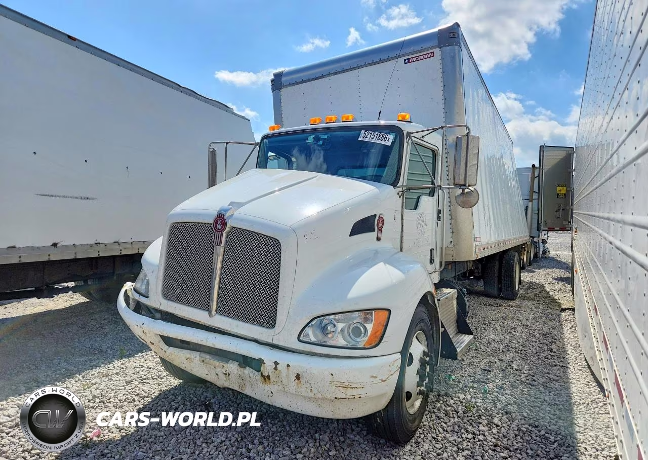 2019 Kenworth T300 Box Truck