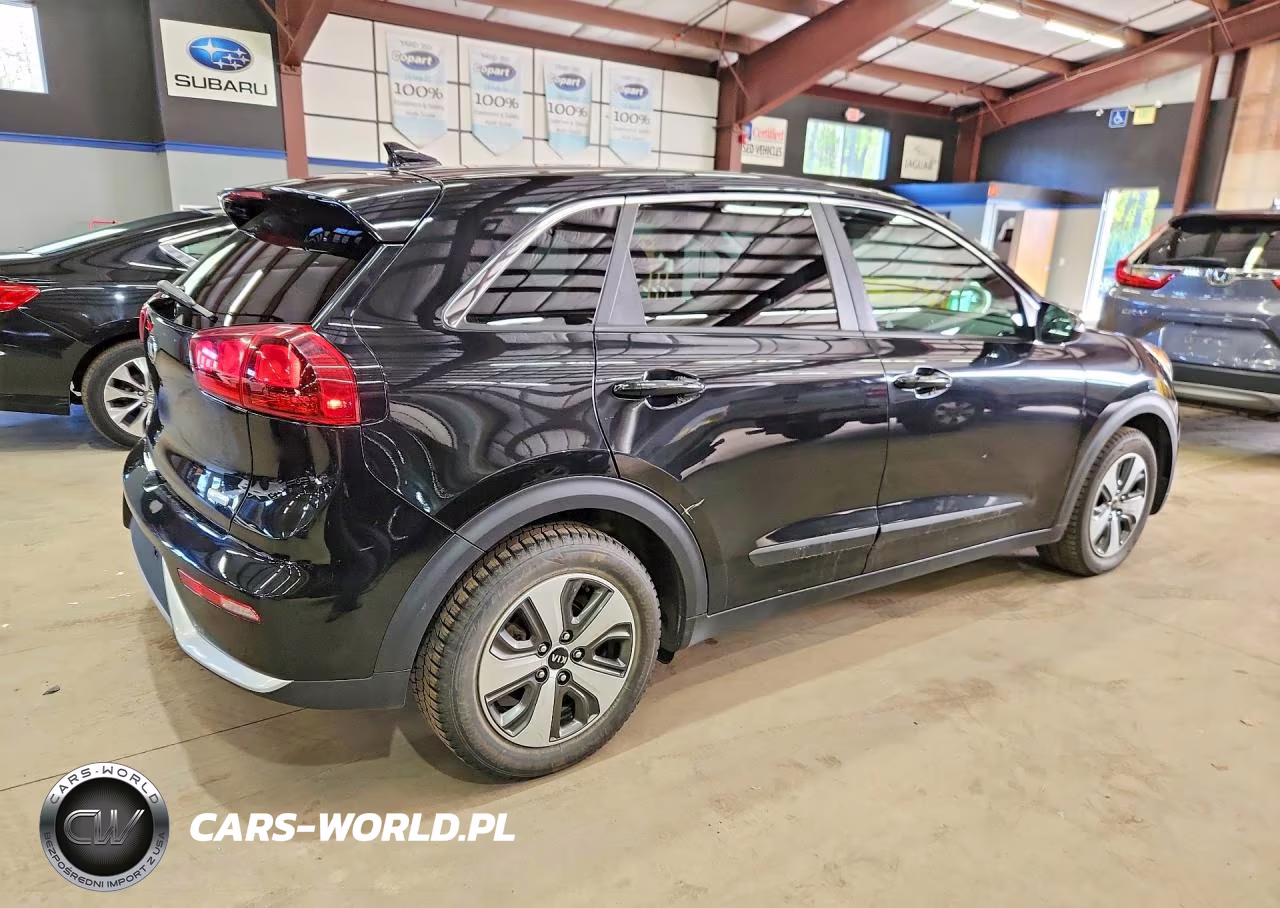 2018 Kia Niro Fe VIN:KNDCB3LC0J5139306 - 3