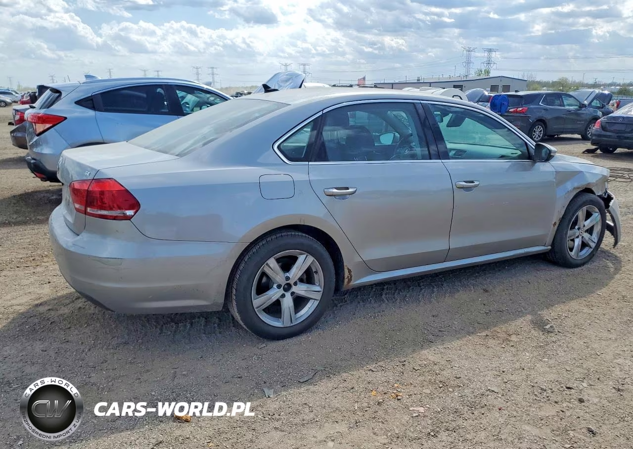 2012 Volkswagen Passat Se VIN:1VWBP7A31CC081693 - 3