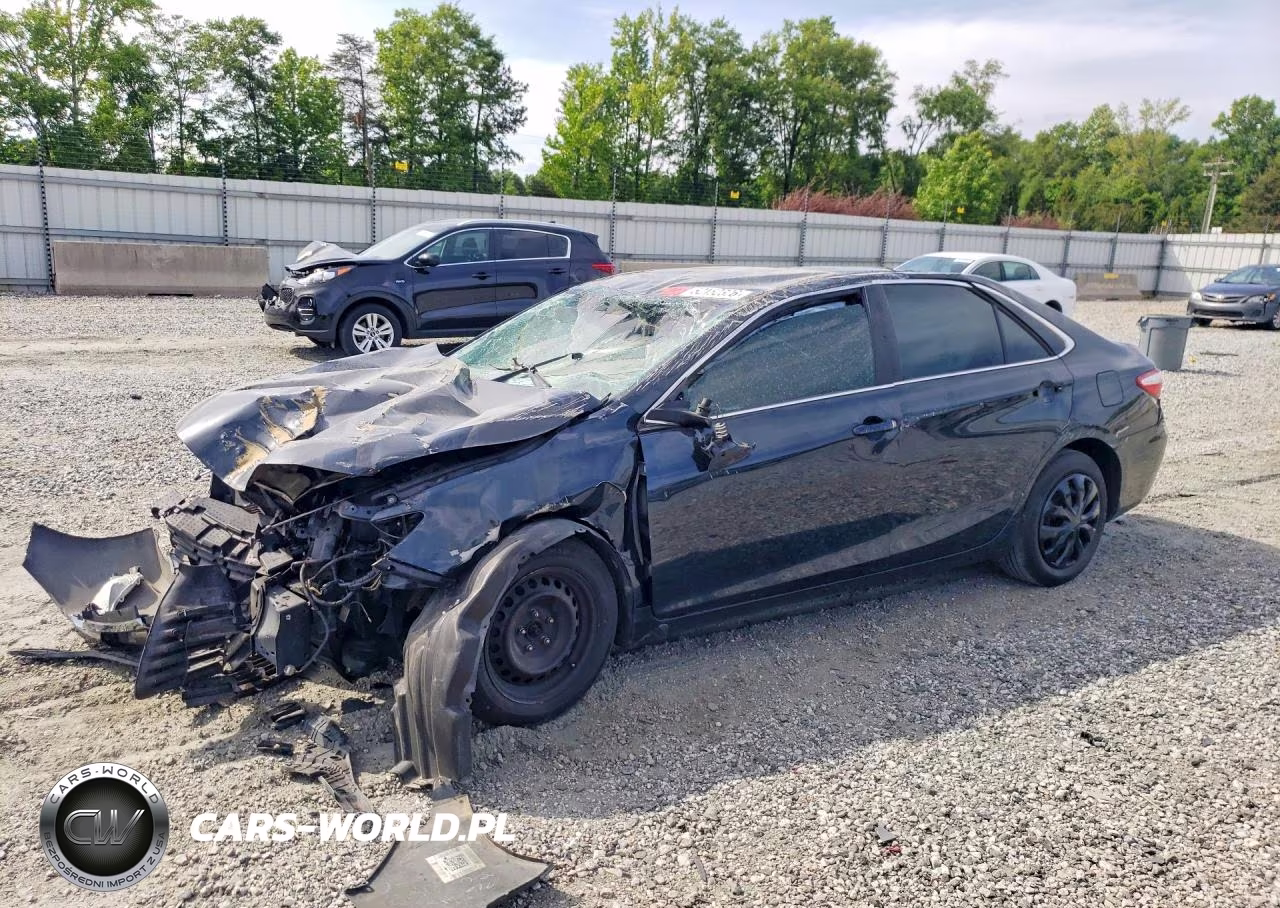 2015 Toyota Camry – zdjęcie 1 z 13