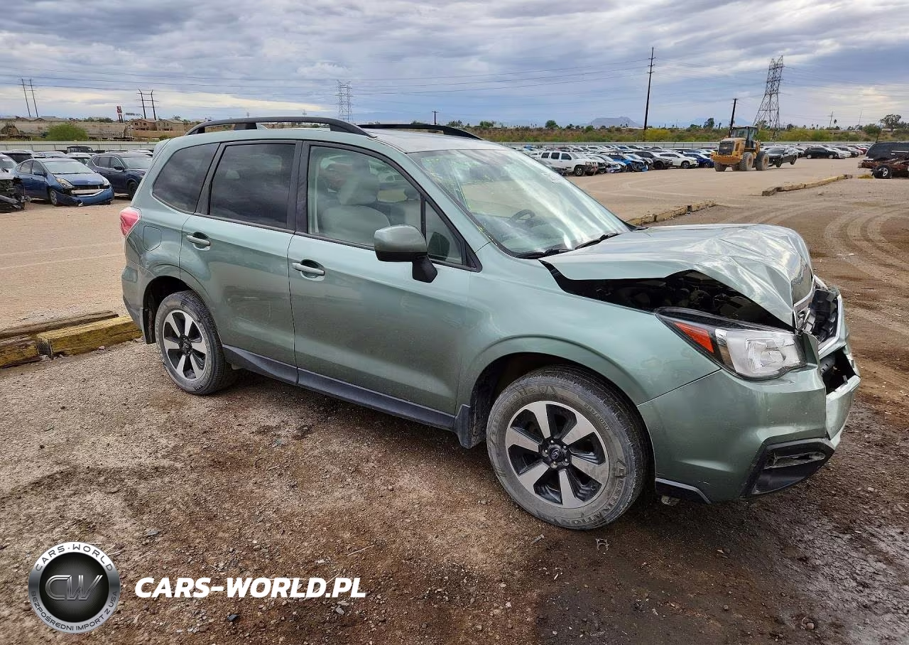 2018 Subaru Forester 2.5I Premium VIN:JF2SJAEC6JH418579 - 4