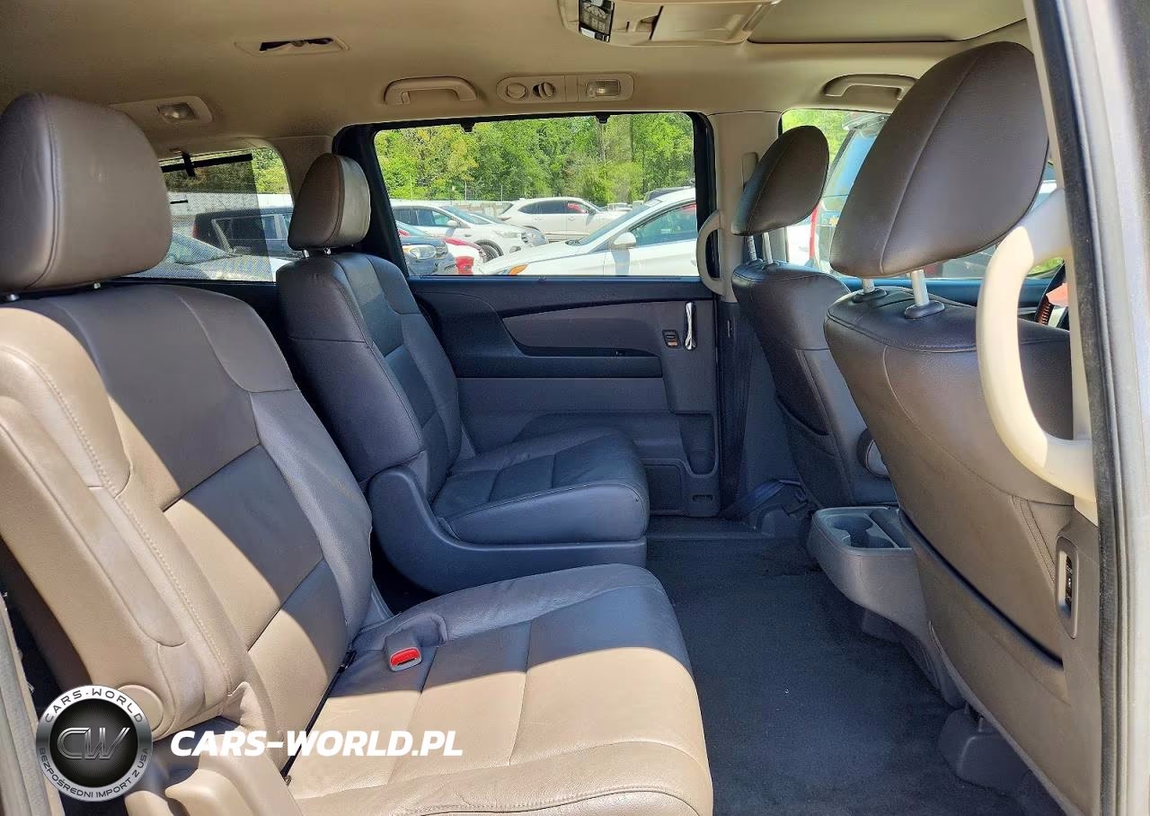 2014 Honda Odyssey Touring VIN:5FNRL5H90EB070122 - 10