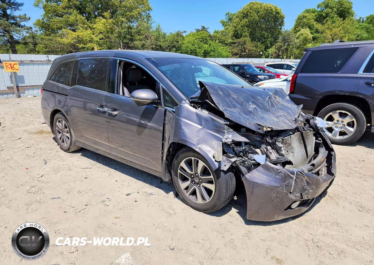 2014 Honda Odyssey Touring VIN:5FNRL5H90EB070122 - 4