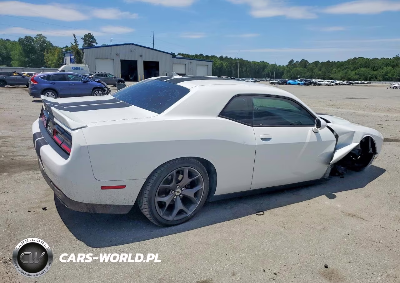 2018 Dodge Challenger Sxt VIN:2C3CDZAG1JH331334 - 3