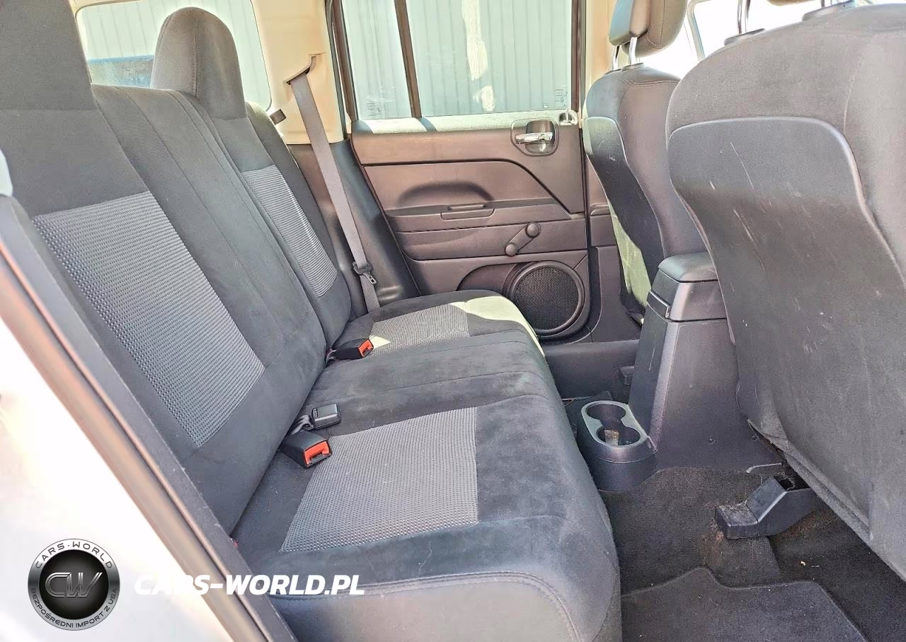 2015 Jeep Patriot Sport VIN:1C4NJRBBXFD417150 - 11