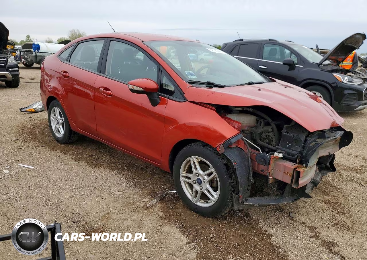 2018 Ford Fiesta Se VIN:3FADP4BJ5JM103946 - 4