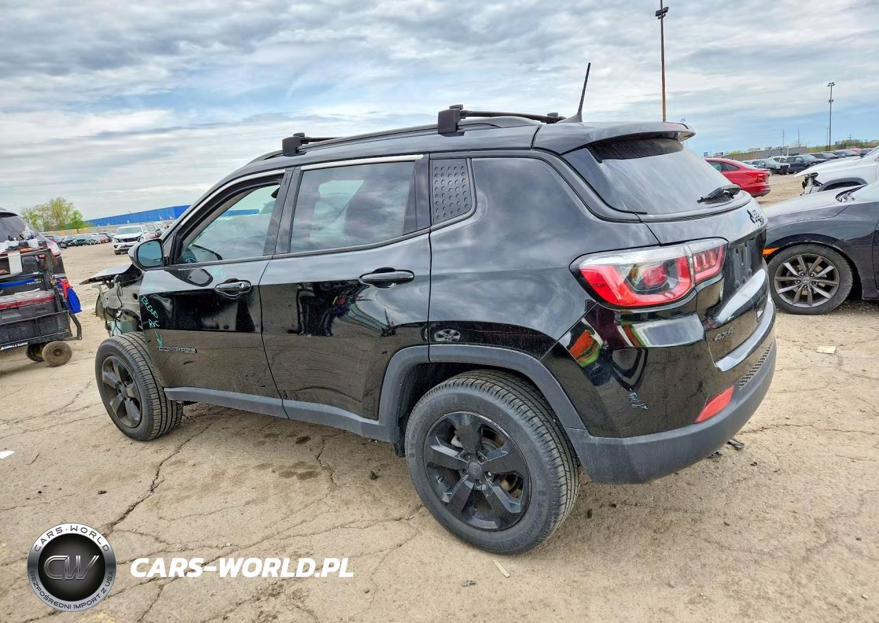 2018 Jeep Compass Latitude VIN:3C4NJDBB6JT349886 - 2