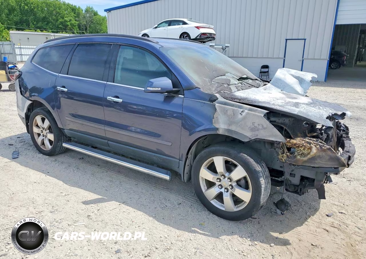 2013 Chevrolet Traverse Lt VIN:1GNKRGKD0DJ116040 - 4