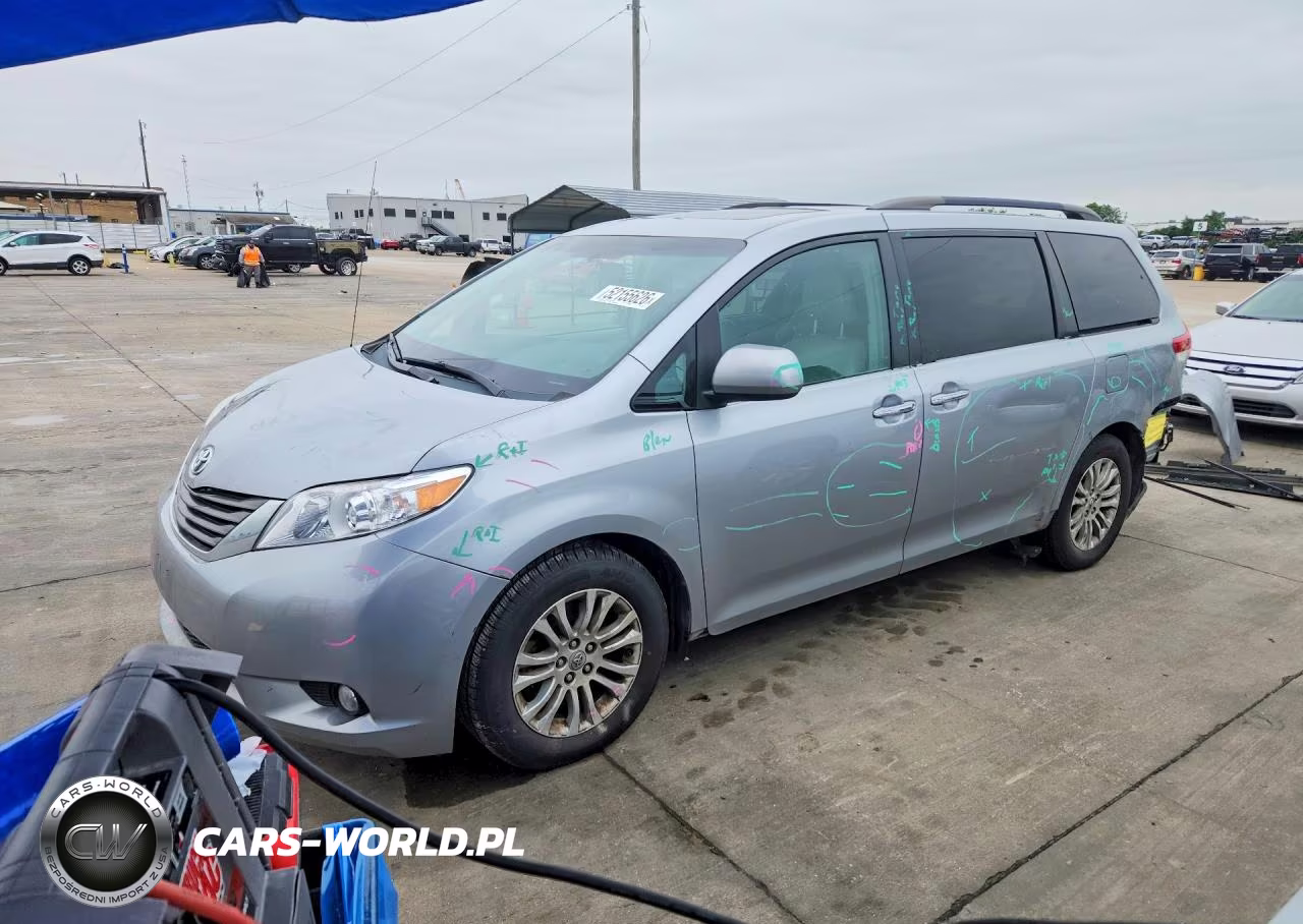 2014 Toyota Sienna Xle 8-Passenger – zdjęcie 1 z 13