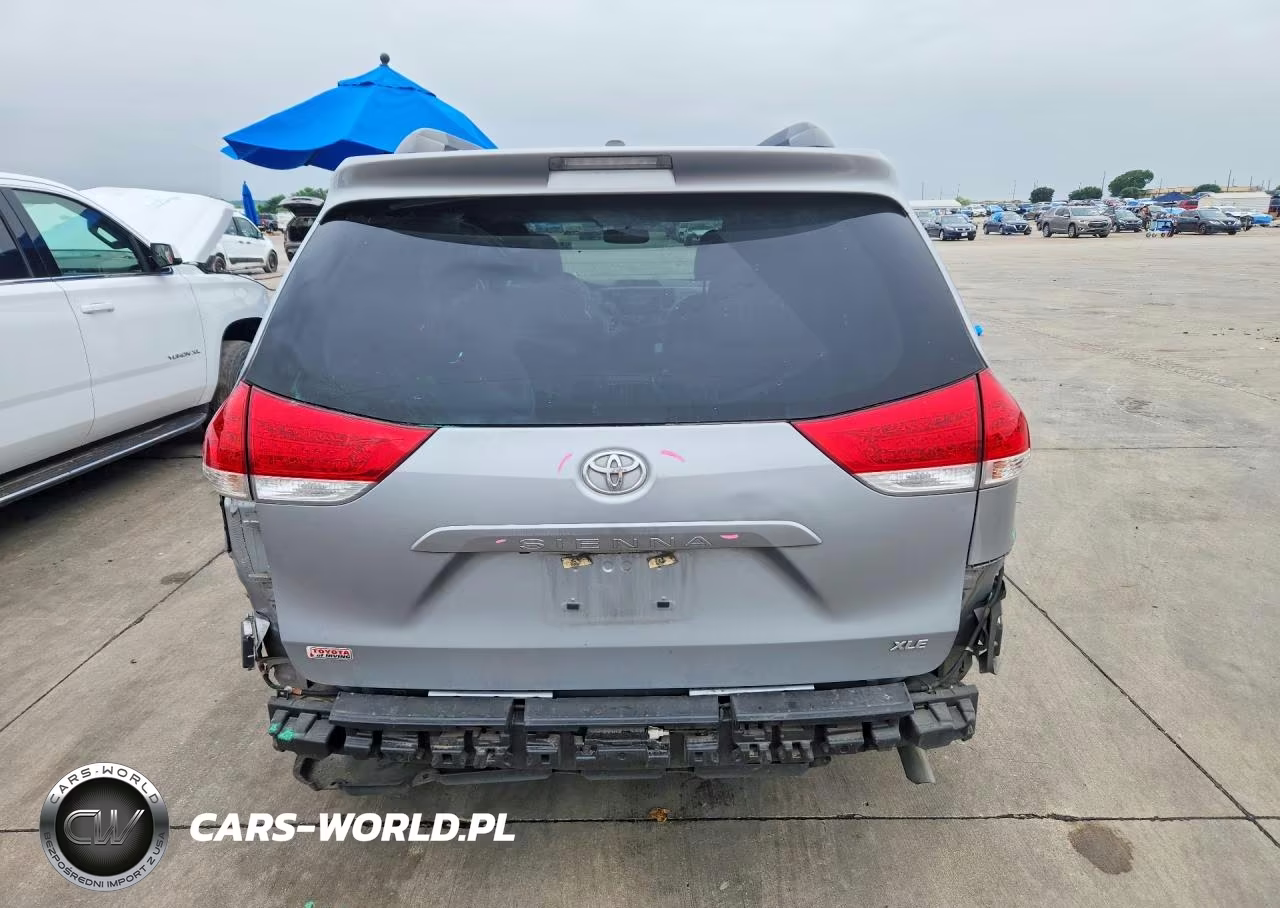 2014 Toyota Sienna Xle 8-Passenger VIN:5TDYK3DC2ES442222 - 6