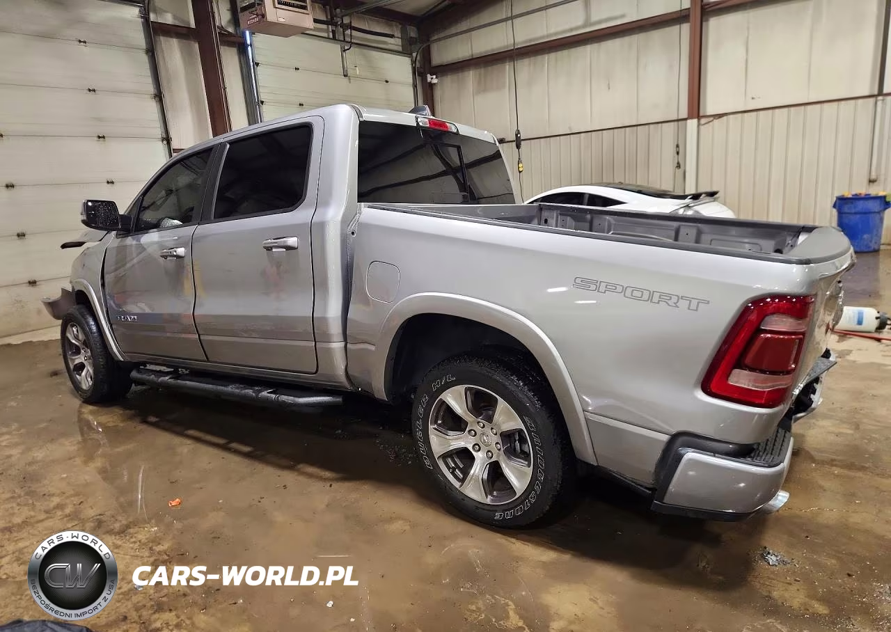 2021 Ram 1500 Laramie VIN:1C6SRFJT2MN669140 - 2