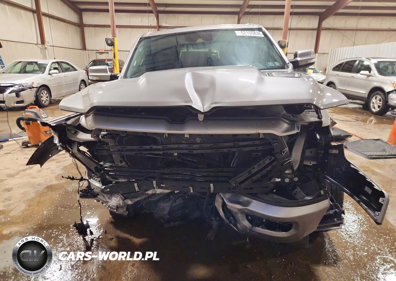 2021 Ram 1500 Laramie VIN:1C6SRFJT2MN669140 - 5