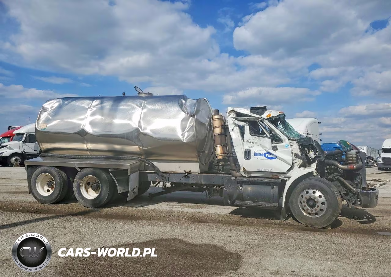 2009 International 8600 Tank Truck VIN:1HSHXAHR79J044504 - 9